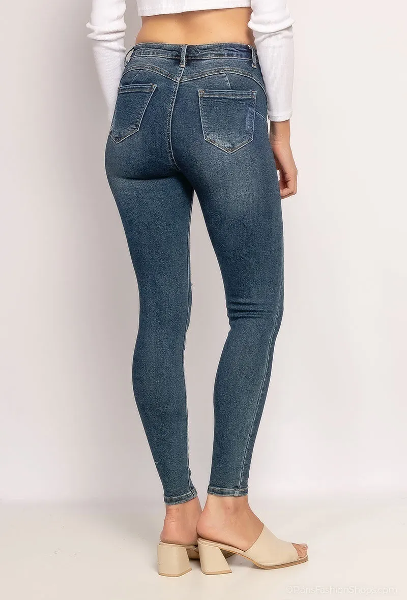 Distressed skinny jeans