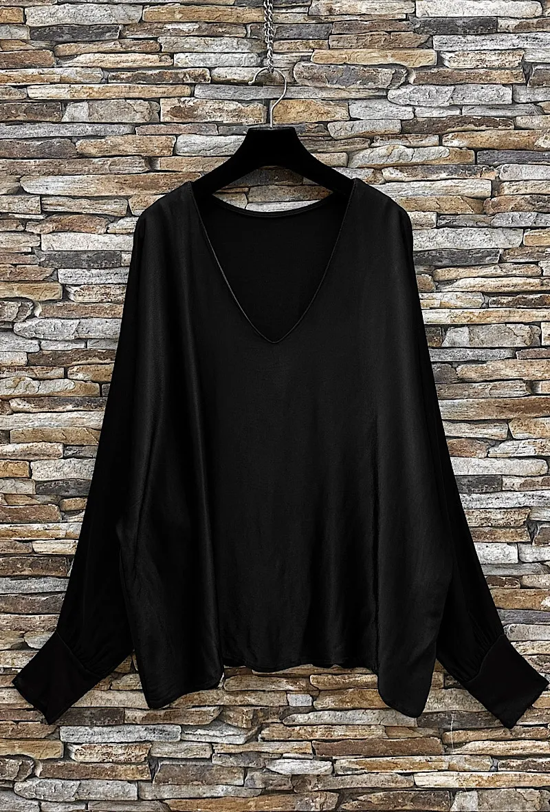 Fließende und romantische LUCY-Bluse, Satin vorne, lange Ärmel.