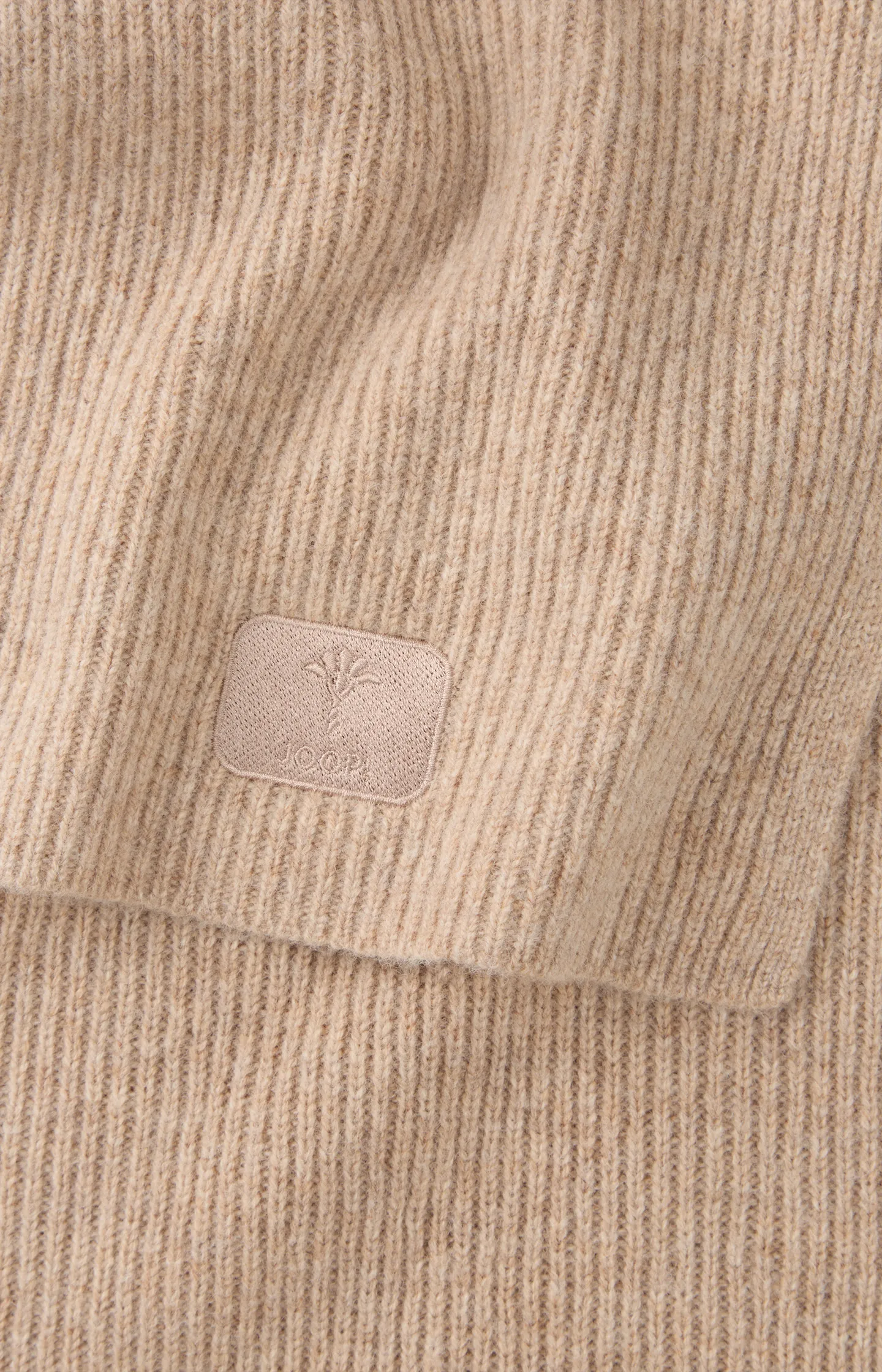 Strick-Schal in Taupe