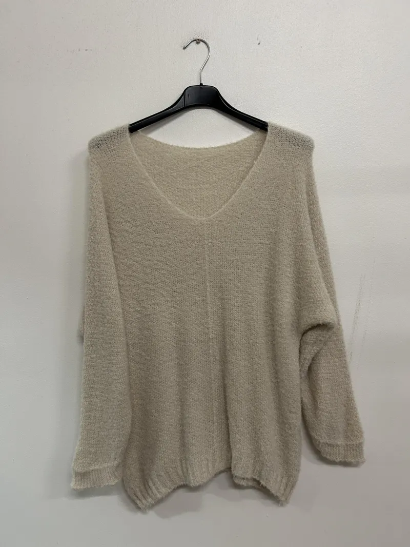Weicher Pullover mit Fledermausärmeln